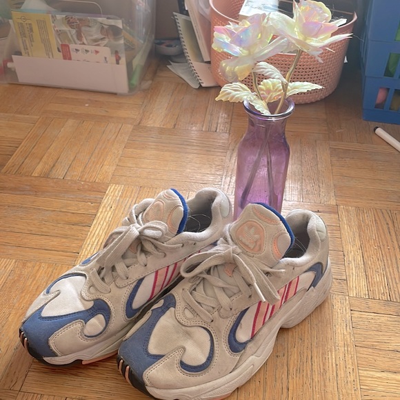 👟👟ADIDAS YUNG 1 SNEAKERS 👟👟 - Picture 1 of 4